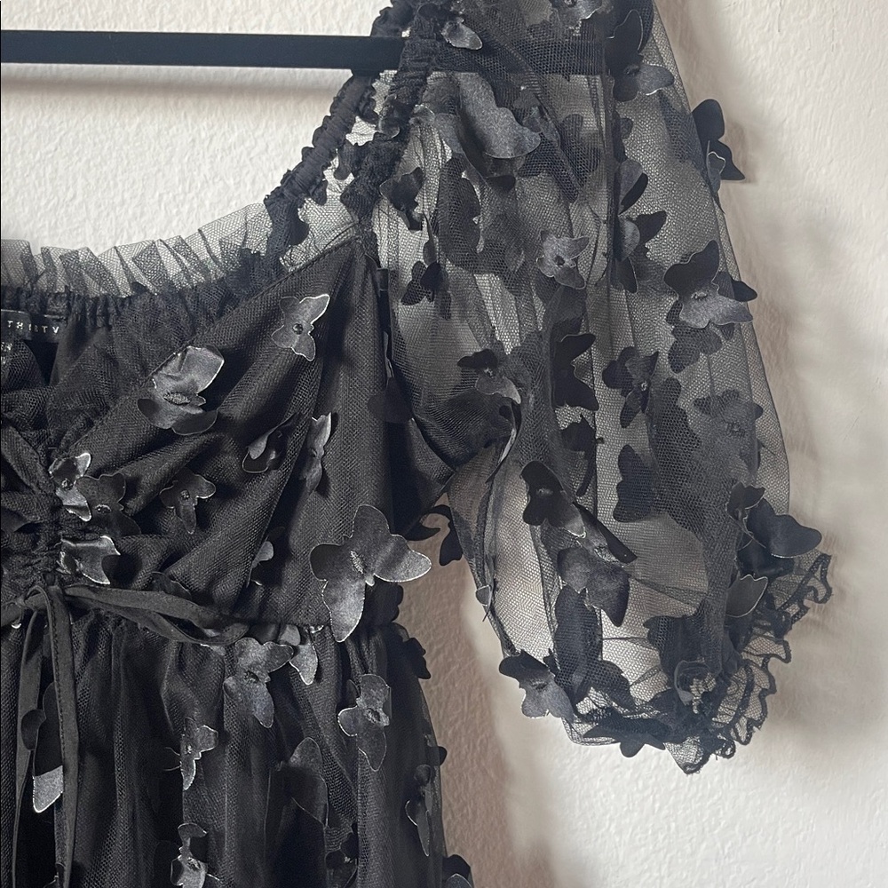 Butterfly mesh puff sleeves dress - Picture 3 of 4